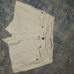 BOGO shorts- Universal Thread shorts - white